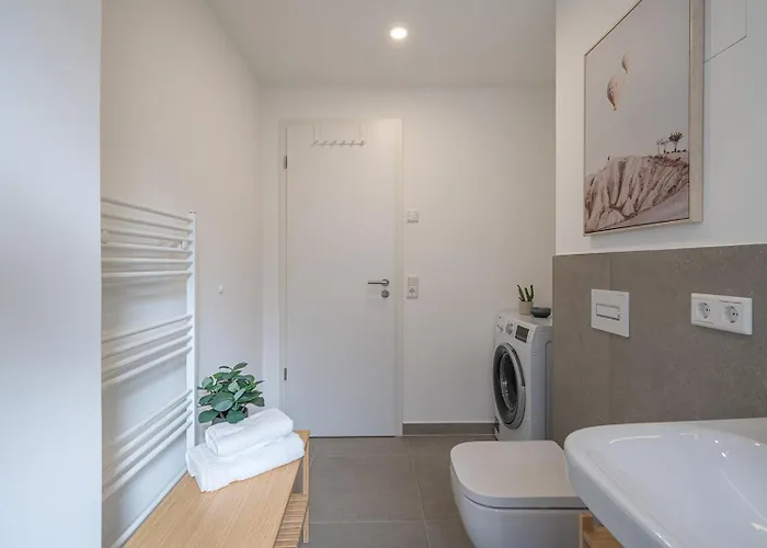 Benville - Grosser Garten - Modern -wlan * Δρέσδη